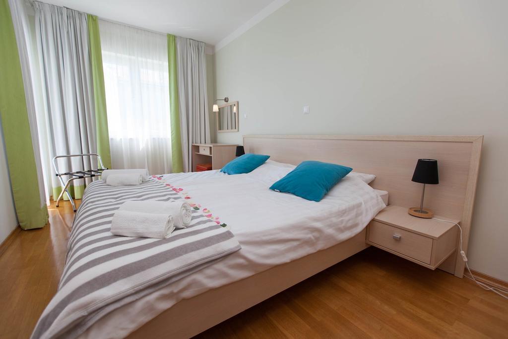 Apartments Ines Selce Eksteriør bilde
