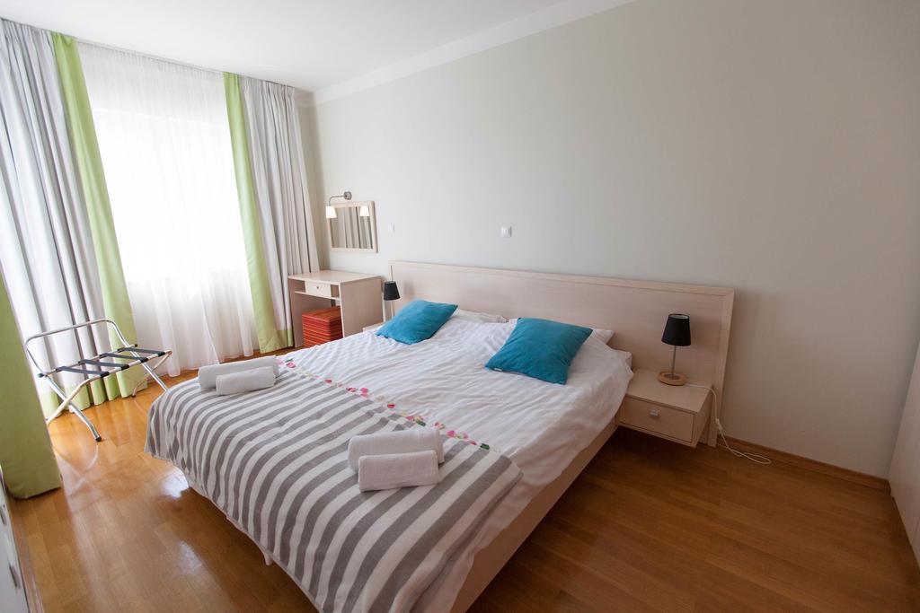 Apartments Ines Selce Eksteriør bilde