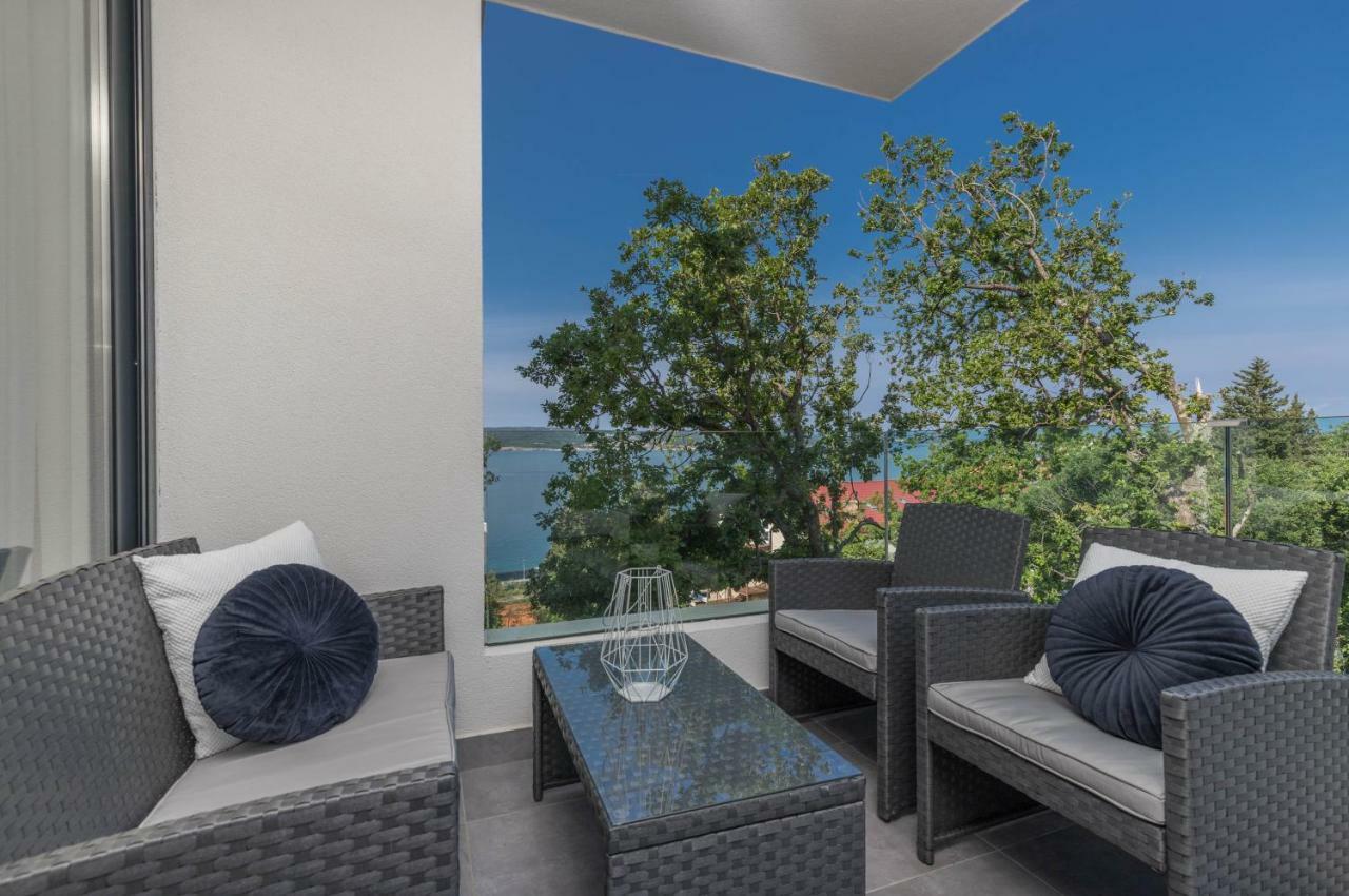 Apartments Ines Selce Eksteriør bilde